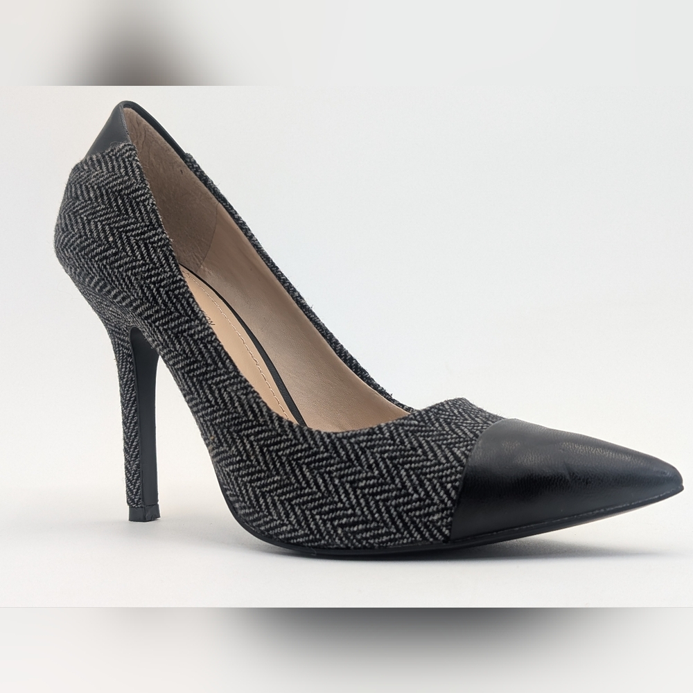 BCBGeneration Duboise Size 6.5 Stilleto Pointed Toe Fabric With Leather Accents - Picture 4 of 17